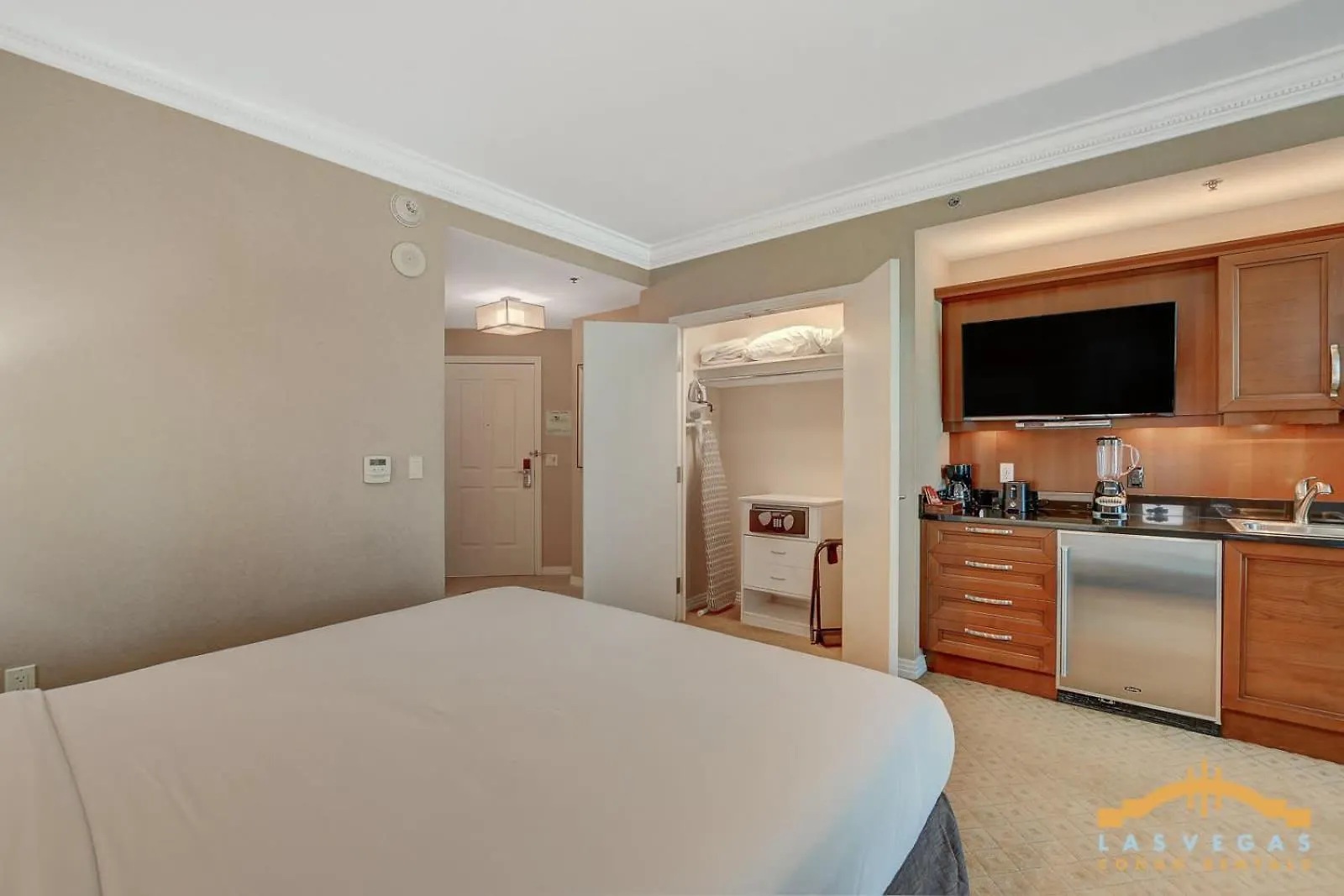 Mgm Signature-07-703 Strip View Jacuzzi Studio 拉斯维加斯 0*,  美国